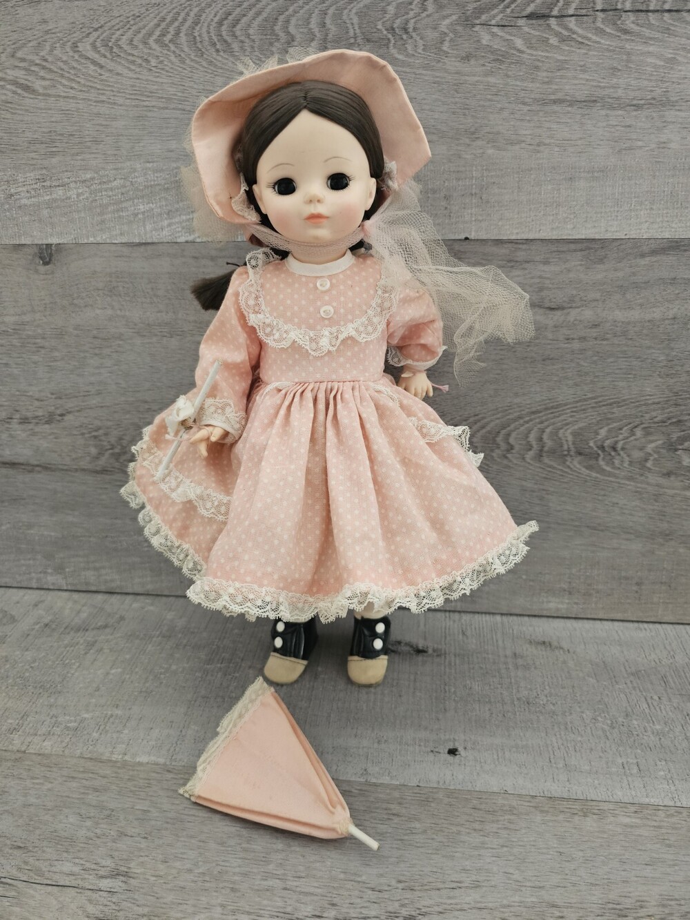Madame Alexander Rebecca Doll Of Sunnybrook Farms 14” Tall Doll